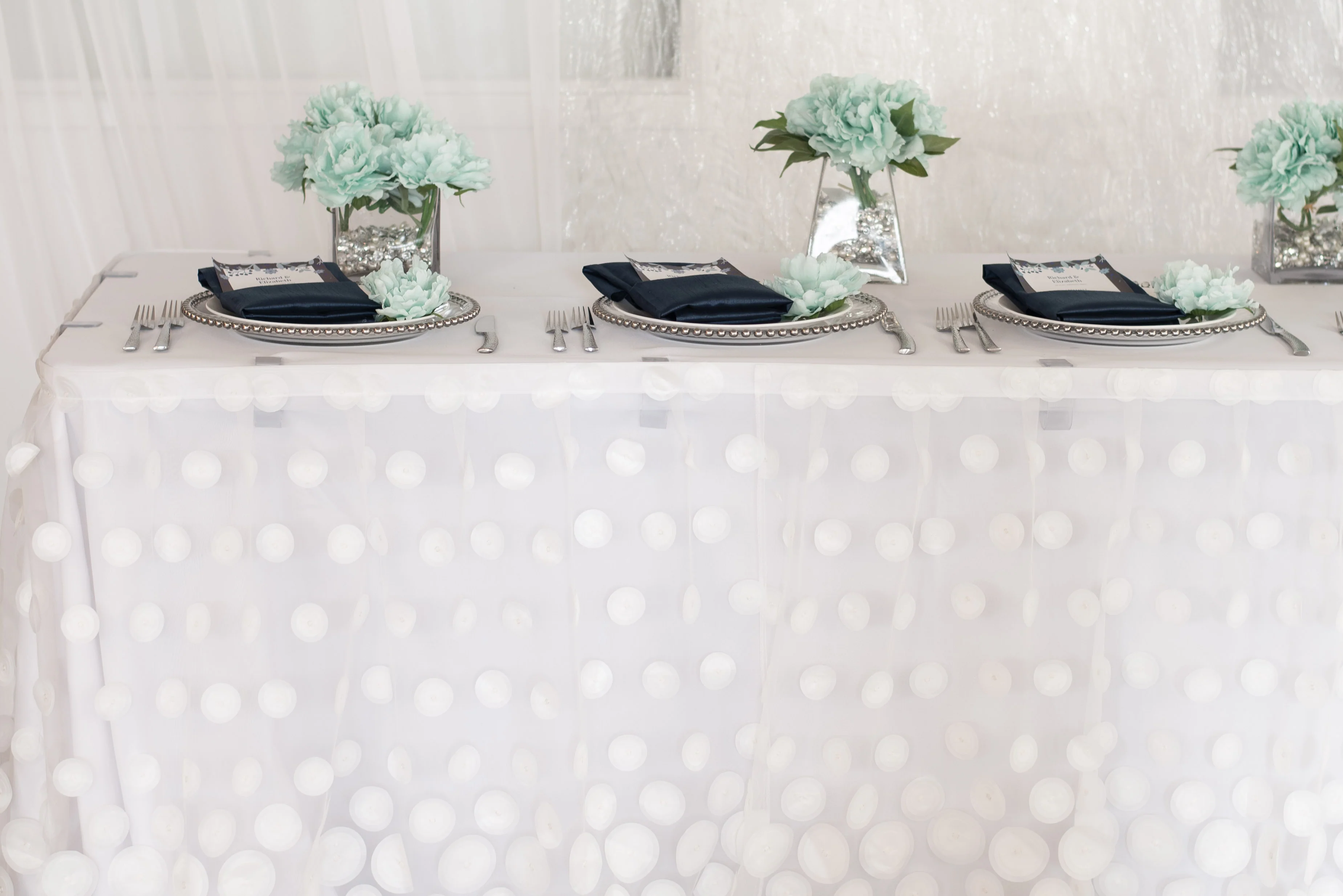 21 ft. Cascading Ripples Table Skirt (6 Colors) - Image 11