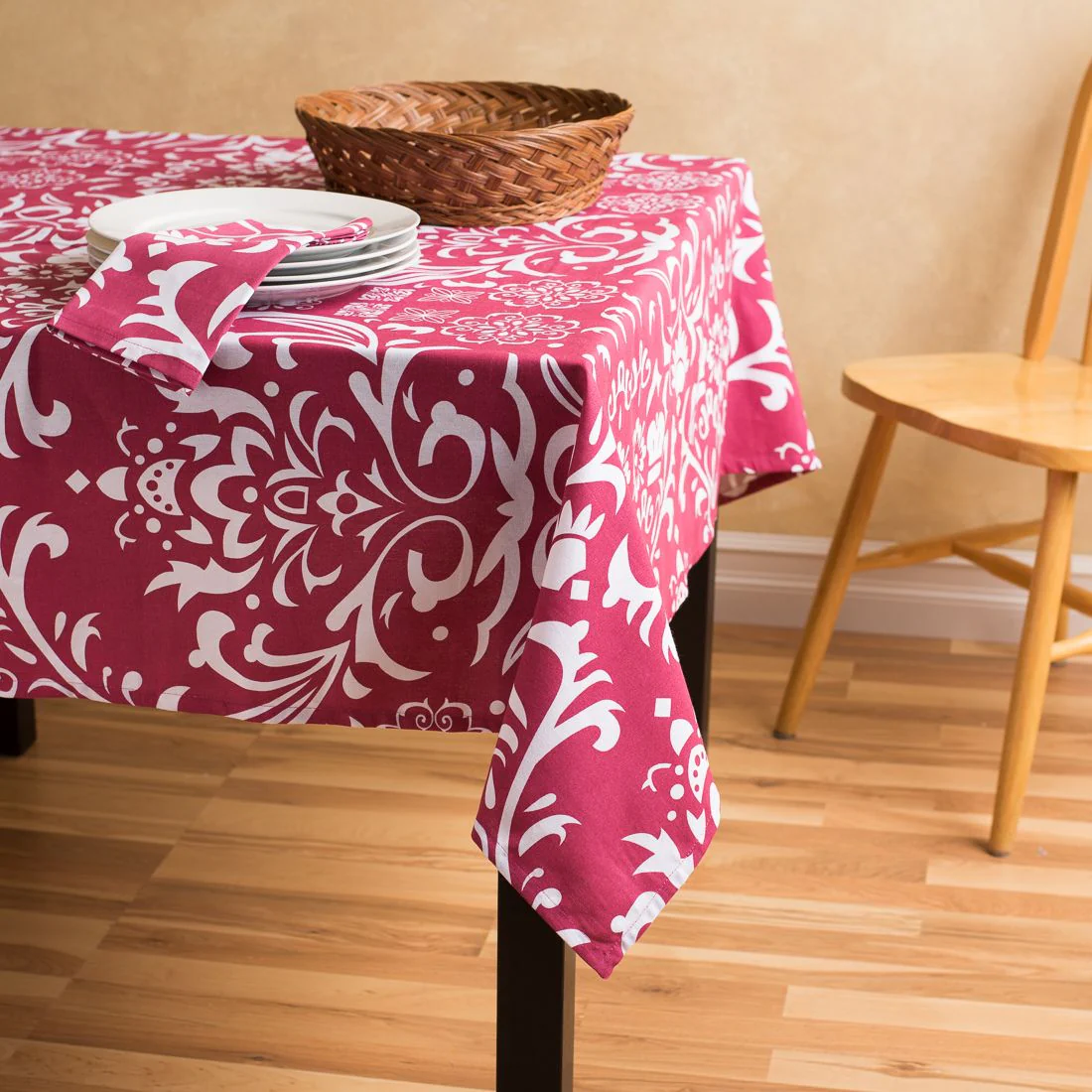 58 X 70 in. Rectangular Cotton Vintage Royalty Tablecloth (4 Colors) - Image 4