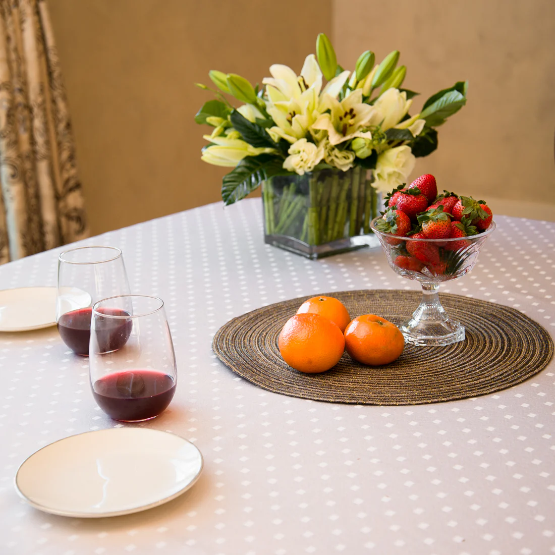 60 X 102 in. Rectangular Square-Point Damask Tablecloth (4 Colors) - Image 5